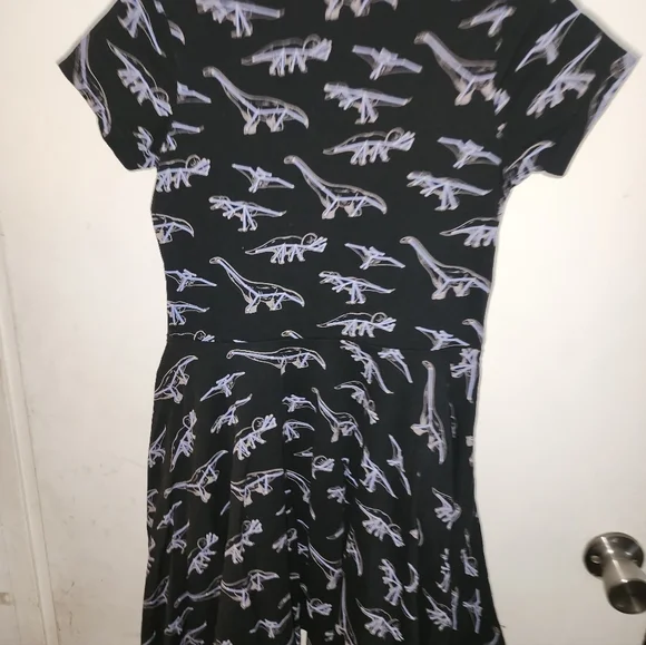 Svaha | Girls 9/10 Glow-in-the-Dark Dinosaur Fossils/Skeleton Dress - Picture 2 of 3